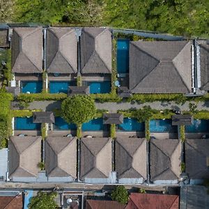 Lembongan Beach Club & Resort